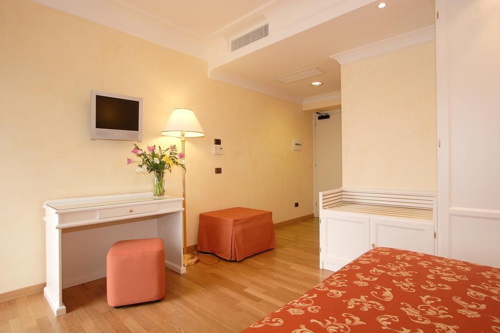 Hotel Castel Gandolfo Εξωτερικό φωτογραφία
